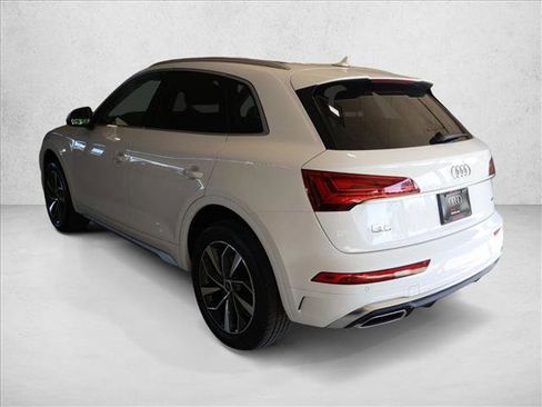 Used 2023 Audi Q5 2.0T Premium w/ Convenience Package AWD/4WD image 9