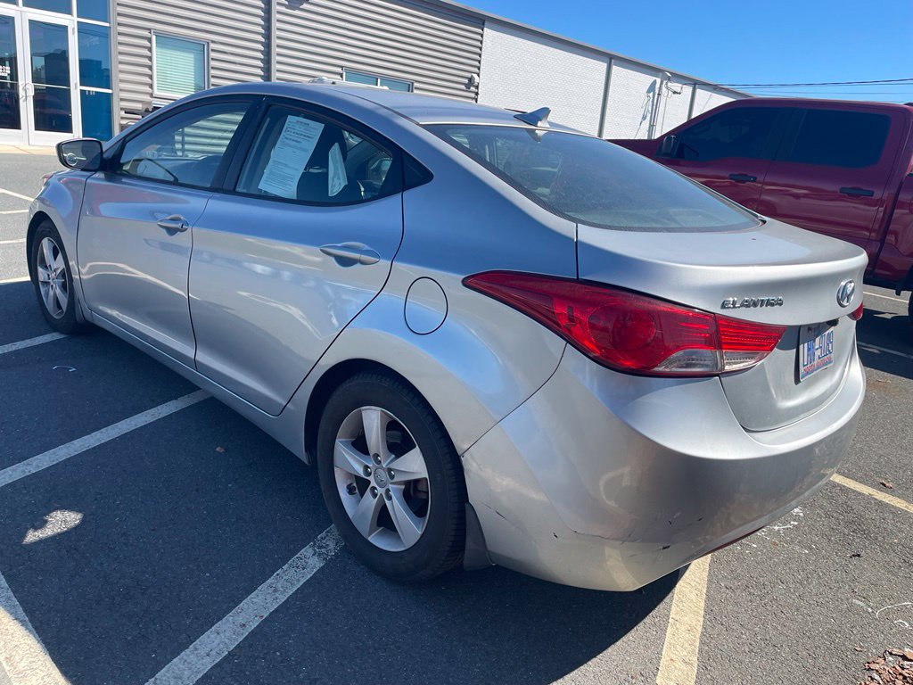 Used 2013 Hyundai Elantra GLS w/ Preferred Pkg FWD image 3