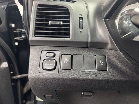 Used 2014 Toyota Venza LE image 11