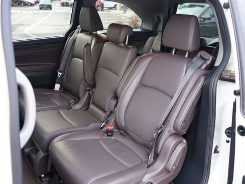 Used 2018 Honda Odyssey EX-L image 13