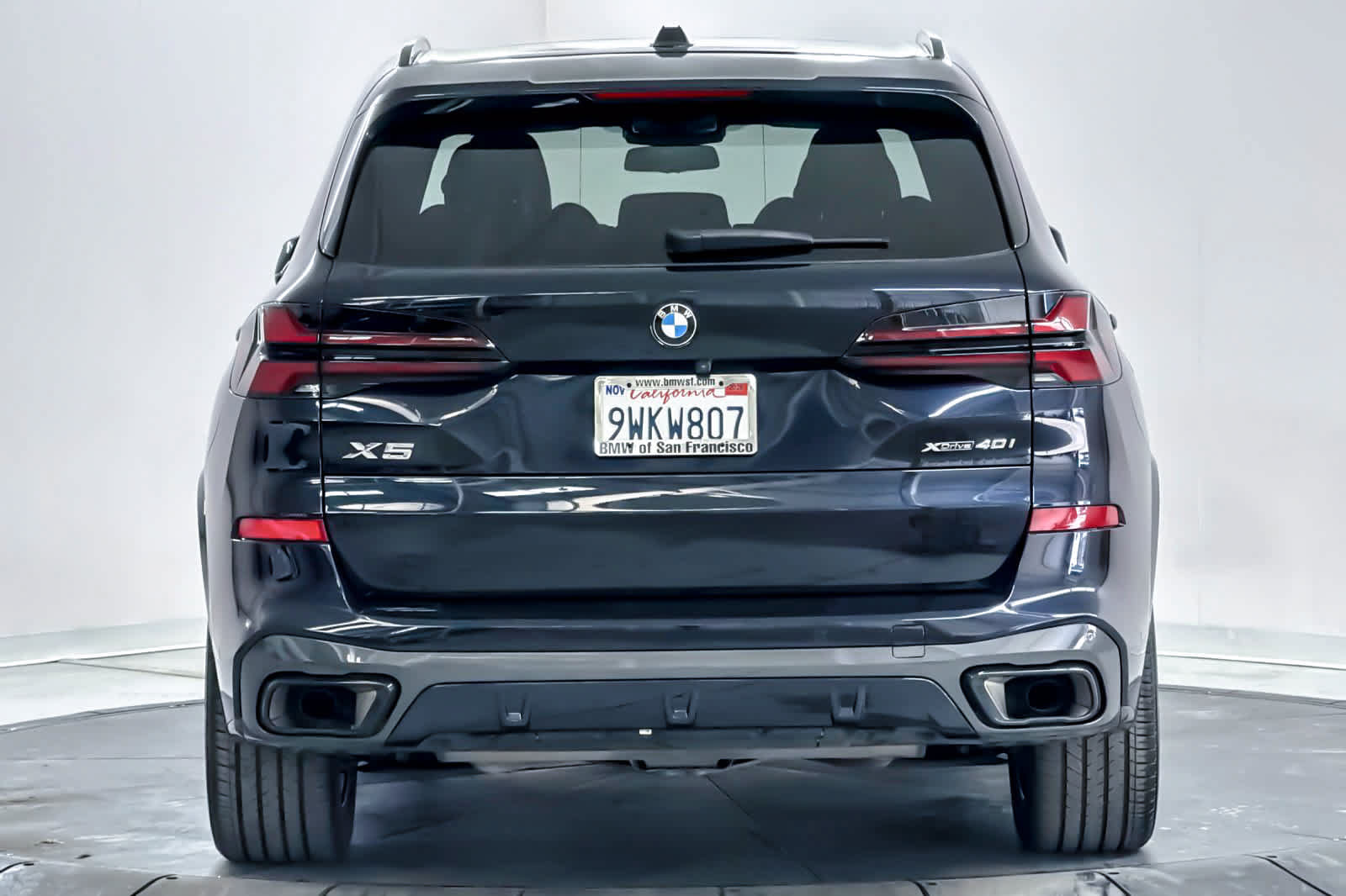 Used 2024 BMW X5 xDrive40i w/ M Sport Package AWD/4WD image 7