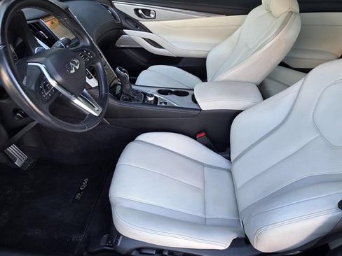 Used 2018 INFINITI Q60 Red Sport 400 w/ Pro Active Package RWD image 6