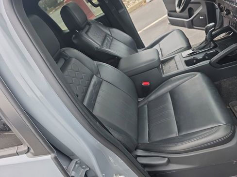 Used 2022 Nissan Frontier PRO-4X w/ Pro-4X Premium Package image 26