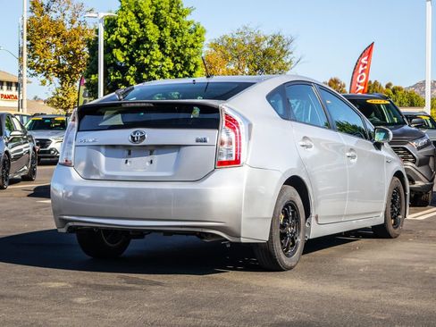 Used 2013 Toyota Prius Two FWD image 6