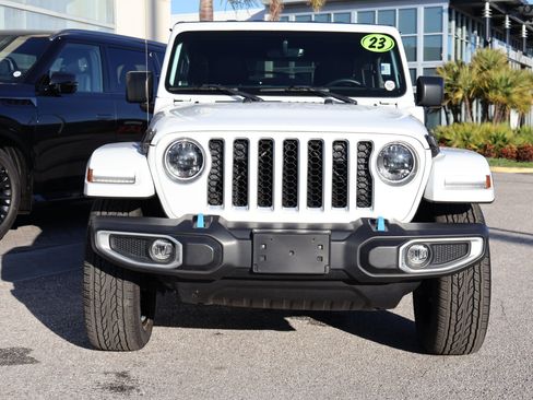 Used 2023 Jeep Wrangler Sahara image 12