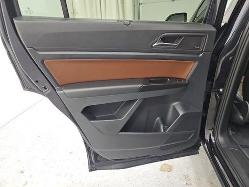 Used 2021 Volkswagen Atlas SEL Premium image 29