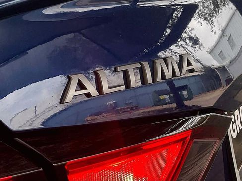 Used 2023 Nissan Altima 2.5 SR image 10