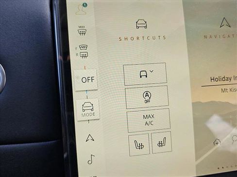 New 2025 Land Rover Discovery Sport S image 26