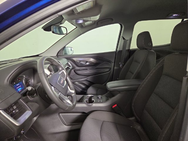 Used 2022 GMC Terrain SLE w/ Driver Convenience Package FWD image 12