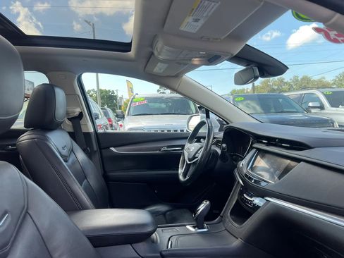 Used 2017 Cadillac XT5 Luxury w/ Driver Awareness Package FWD image 18