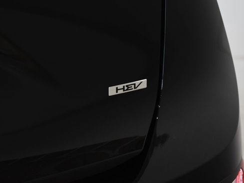 New 2025 Kia Niro EX FWD image 28