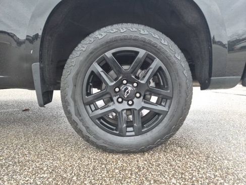 Used 2022 Chevrolet Silverado 1500 RST image 11