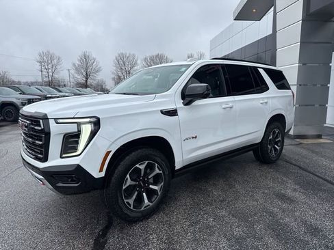 New 2026 GMC Yukon AT4 w/ AT4 Premium Package AWD/4WD image 3