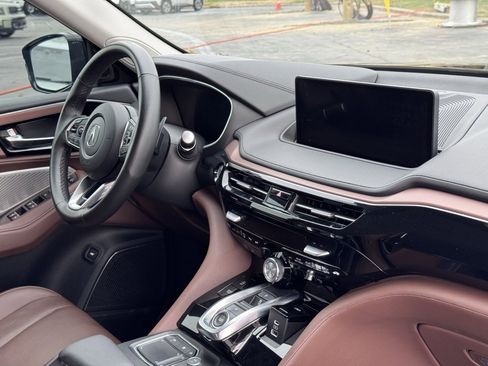 Used 2024 Acura MDX FWD w/ Technology Package image 27