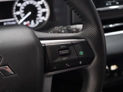 Used 2024 Mitsubishi Outlander SE image 21