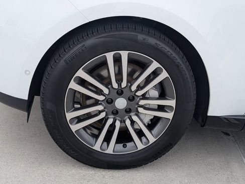 Used 2025 Land Rover Range Rover Long Wheelbase SE image 7