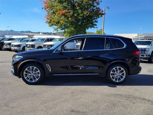 Used 2023 BMW X5 xDrive40i image 2