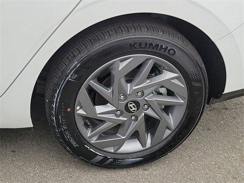 New 2026 Hyundai Elantra Blue image 22