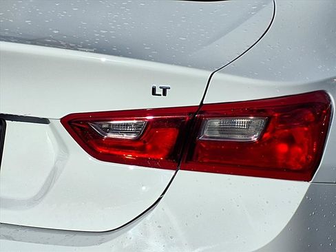 Used 2024 Chevrolet Malibu LT image 23
