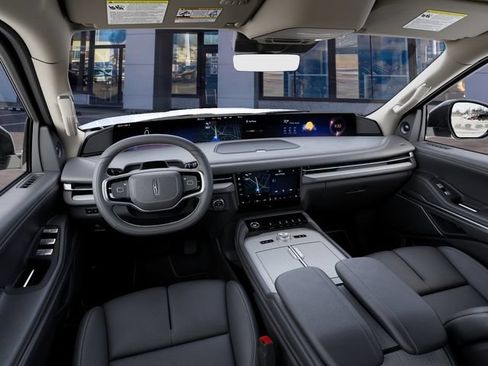 New 2027 Lincoln Navigator Premiere AWD/4WD image 10