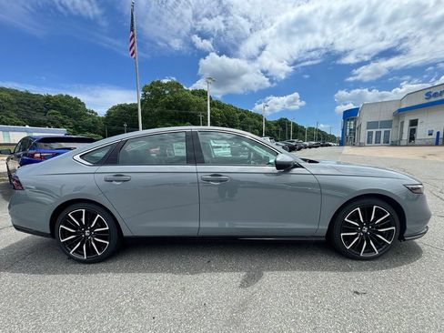 New 2026 Honda Accord Touring image 7
