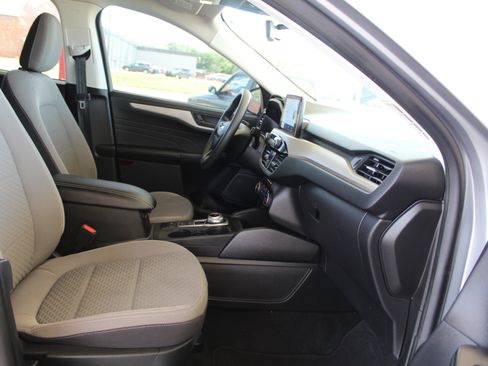 Used 2022 Ford Escape SE AWD/4WD image 14
