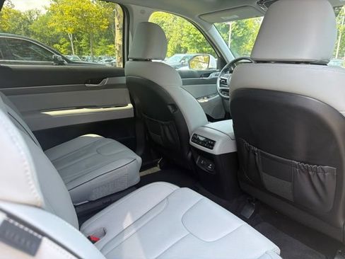 Used 2025 Hyundai Palisade SEL FWD image 9