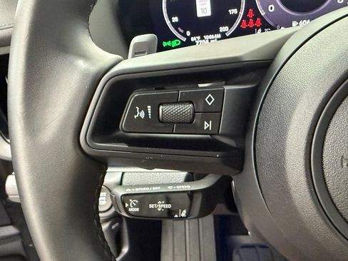 Certified 2025 Porsche Panamera 4 AWD/4WD image 19