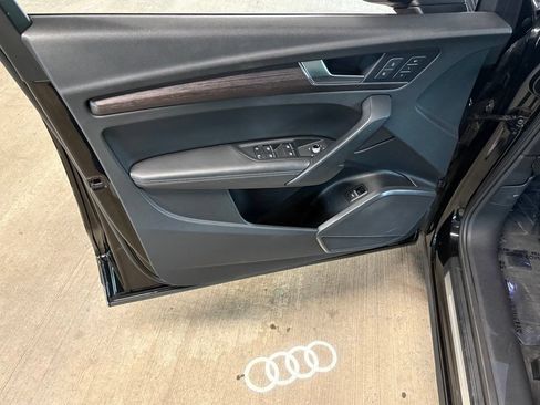 Used 2021 Audi Q5 2.0T Premium Plus w/ Premium Plus Package AWD/4WD image 20