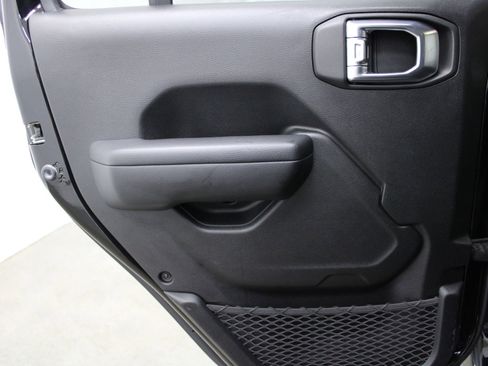 Used 2021 Jeep Wrangler Unlimited Sport AWD/4WD image 15