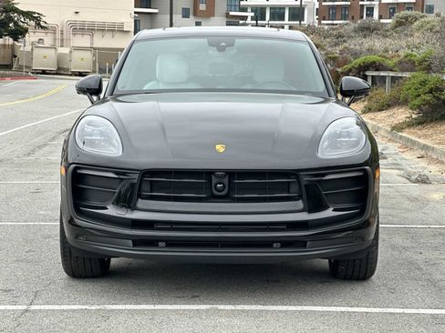 New 2025 Porsche Macan image 11