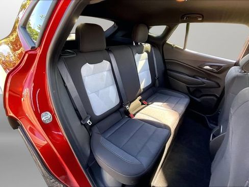 Used 2024 Chevrolet Trax RS w/ Driver Confidence Package FWD image 27