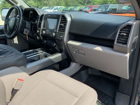 Used 2019 Ford F150 XLT w/ Equipment Group 302A Luxury AWD/4WD image 57
