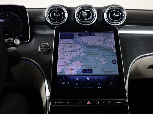 Used 2025 Mercedes-Benz CLE 450 4MATIC Cabriolet image 34