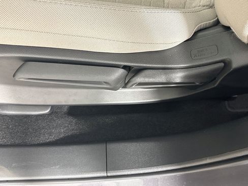 Certified 2026 Honda HR-V LX image 22
