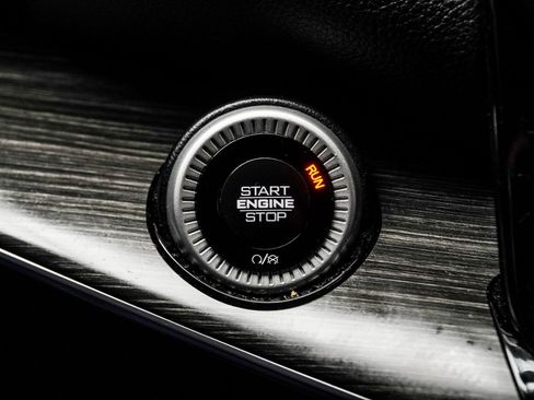 Used 2024 Jeep Wagoneer L Series II w/ Flexible Seating Group image 26