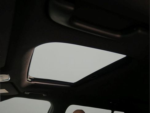 Used 2025 Hyundai Santa Fe Limited FWD image 12