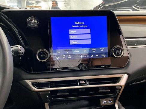 Used 2025 Lexus RX 350 w/ Technology Package image 36