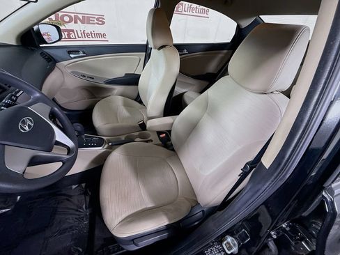 Used 2016 Hyundai Accent SE FWD image 21
