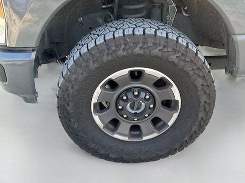 Used 2023 Ford F250 Lariat w/ Lariat Ultimate Package AWD/4WD image 32
