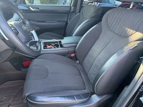 Used 2024 Hyundai Palisade Calligraphy image 9