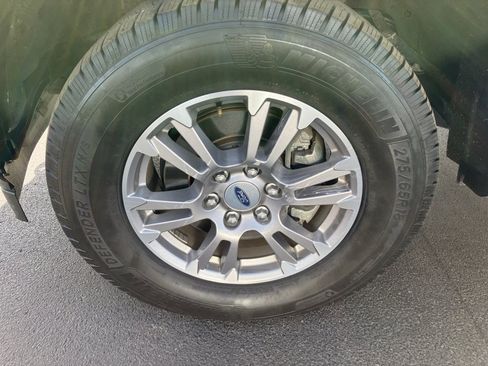 Certified 2018 Ford F150 Lariat w/ Equipment Group 501A Mid image 16