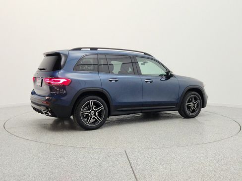 Used 2023 Mercedes-Benz GLB 250 image 5
