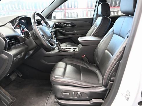 Used 2022 Chevrolet Traverse RS image 10