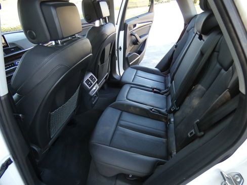 Used 2019 Audi Q5 2.0T Premium Plus w/ Premium Plus Package image 43