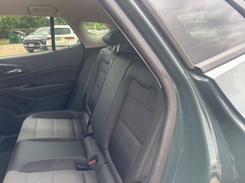 Used 2025 Chevrolet Trax LT image 23