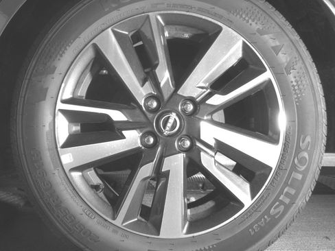 Used 2025 Nissan Versa SV FWD image 11