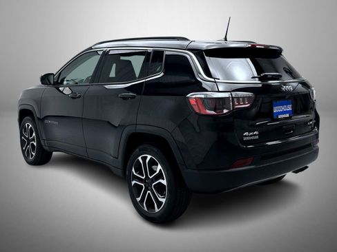 Used 2022 Jeep Compass Limited image 7