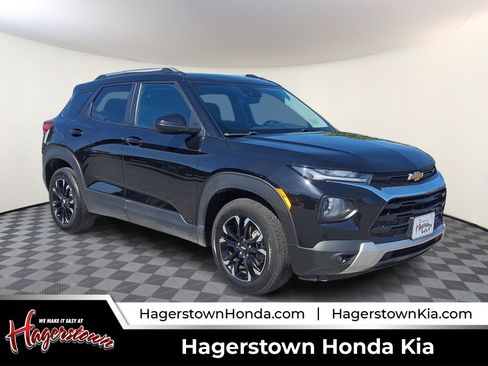 Used 2023 Chevrolet TrailBlazer LT FWD image 1