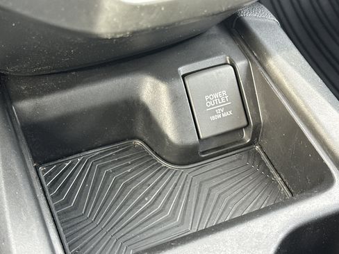 Used 2019 Honda CR-V LX image 32